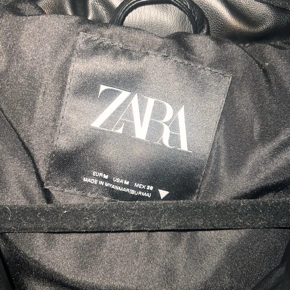 ZARA Puffer - Picture 4 of 4